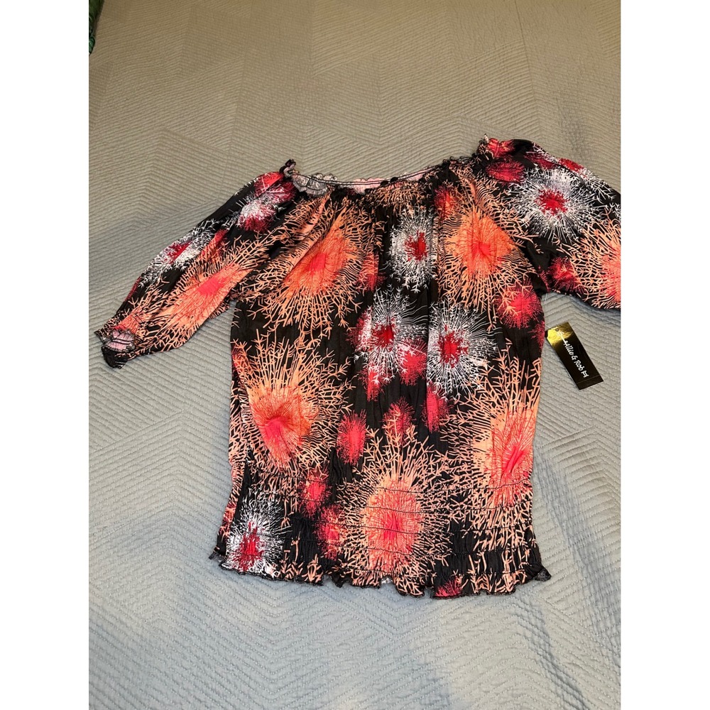 Allie & Rob Women 2X Off Shoulder Smocked Blouse Abstract Floral Sunburst Top